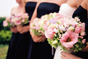 Tips for Picking Your Wedding Flowers historic oakland manor